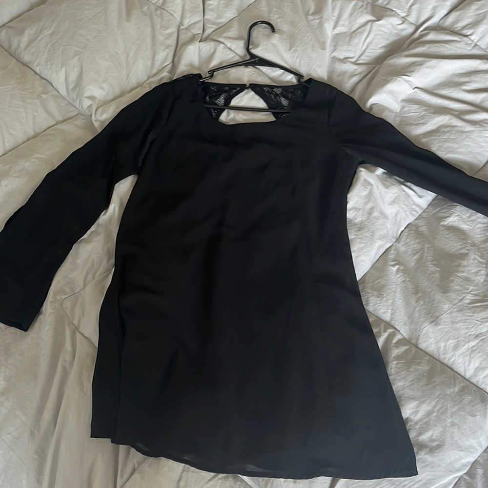 Black long sleeve dress